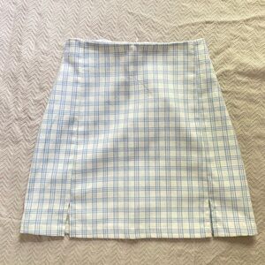 brandy melville mini skirt
